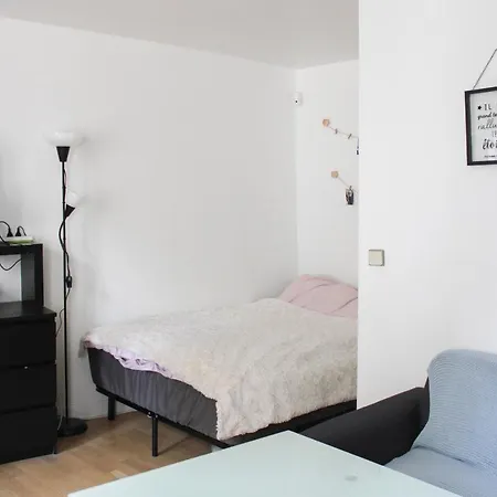 A Cosy Little Nest In The 5th Arrondissement Paris